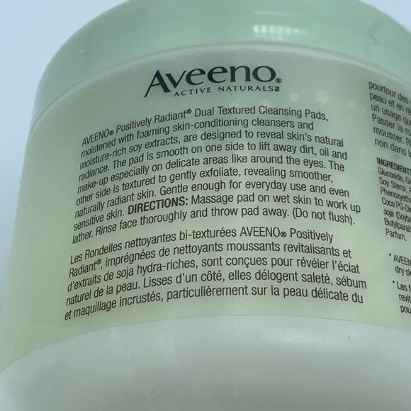 Aveeno Active Naturals Positively Radiant Dual Textured Cleansing Clothes 28 - Picture 3 of 7